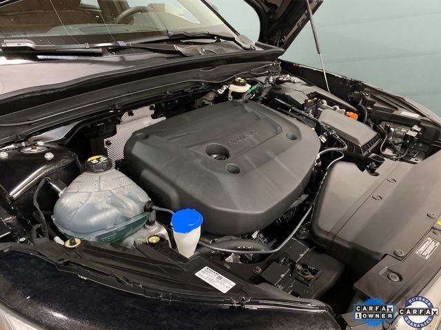 Used 2025 Volvo XC40 B5 Plus image 82