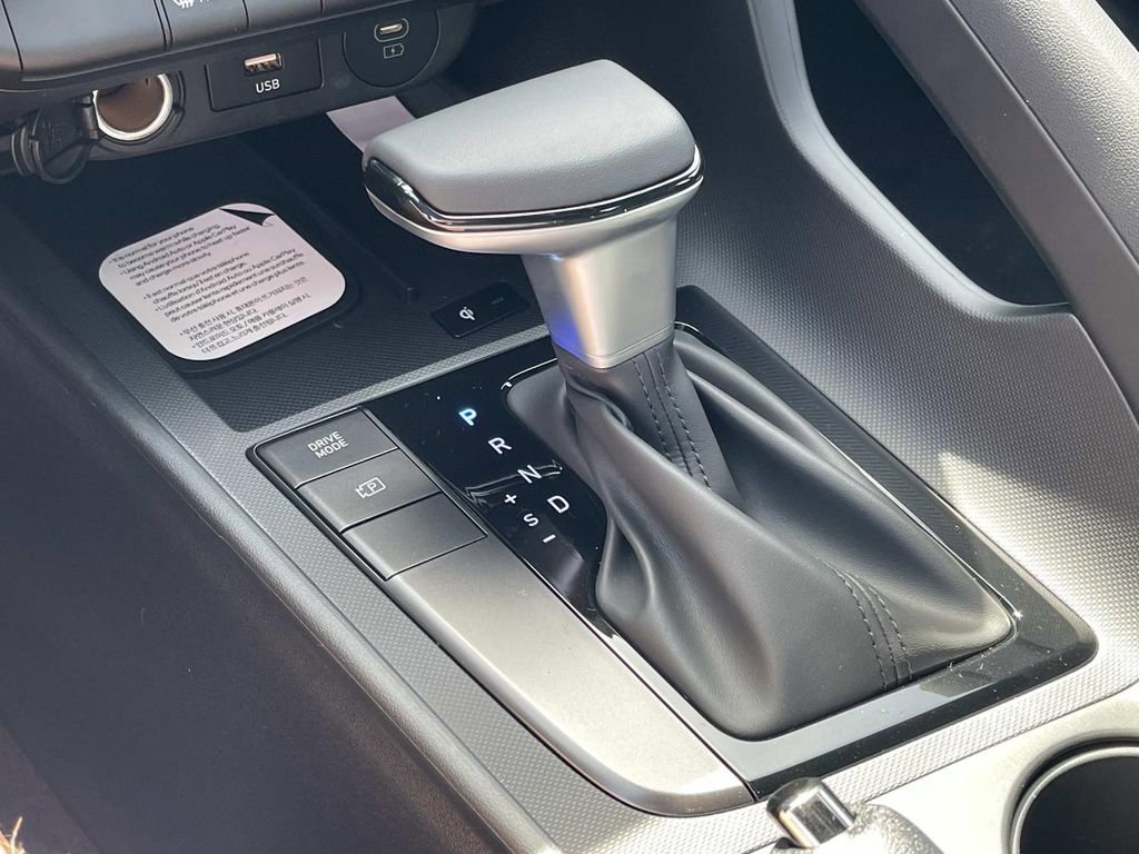 New 2026 Hyundai Elantra Sport FWD image 27