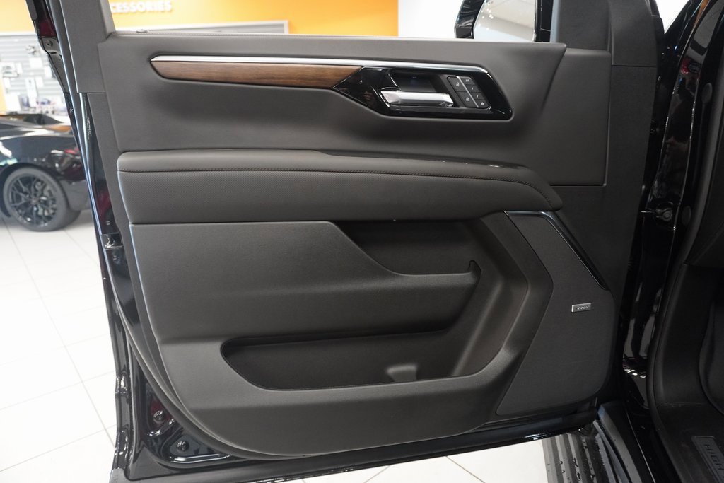 New 2026 Chevrolet Suburban High Country image 18