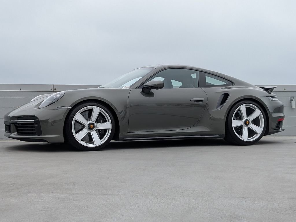 Certified 2025 Porsche 911 Turbo AWD/4WD image 2