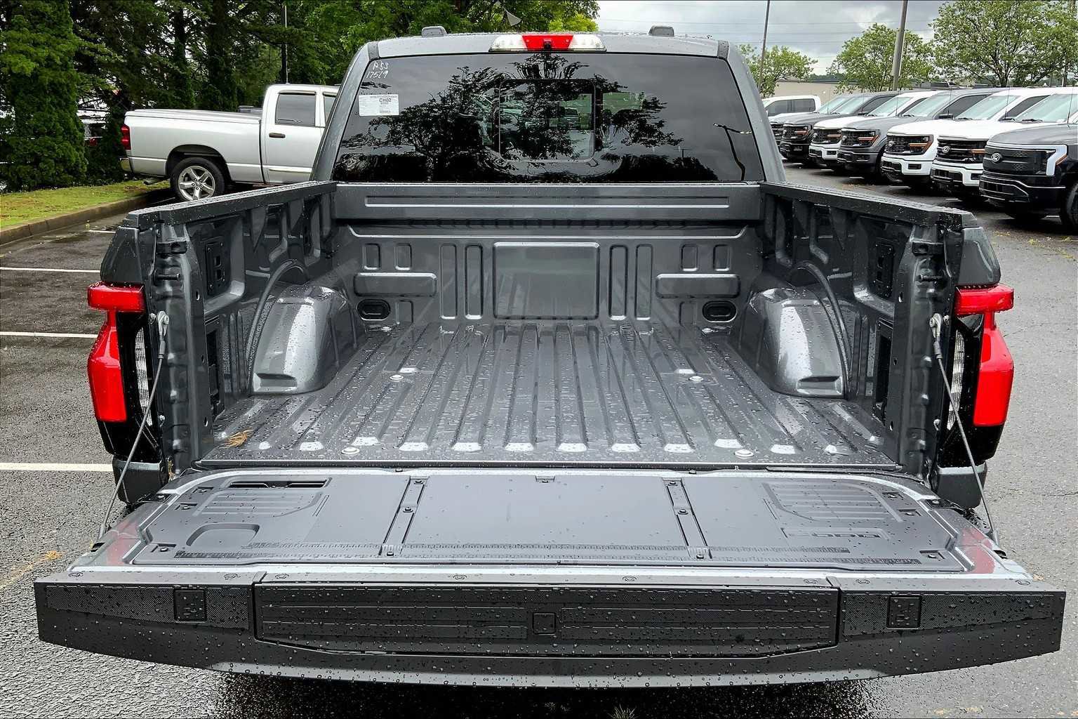 New 2025 Ford F150 Lightning Lariat image 16