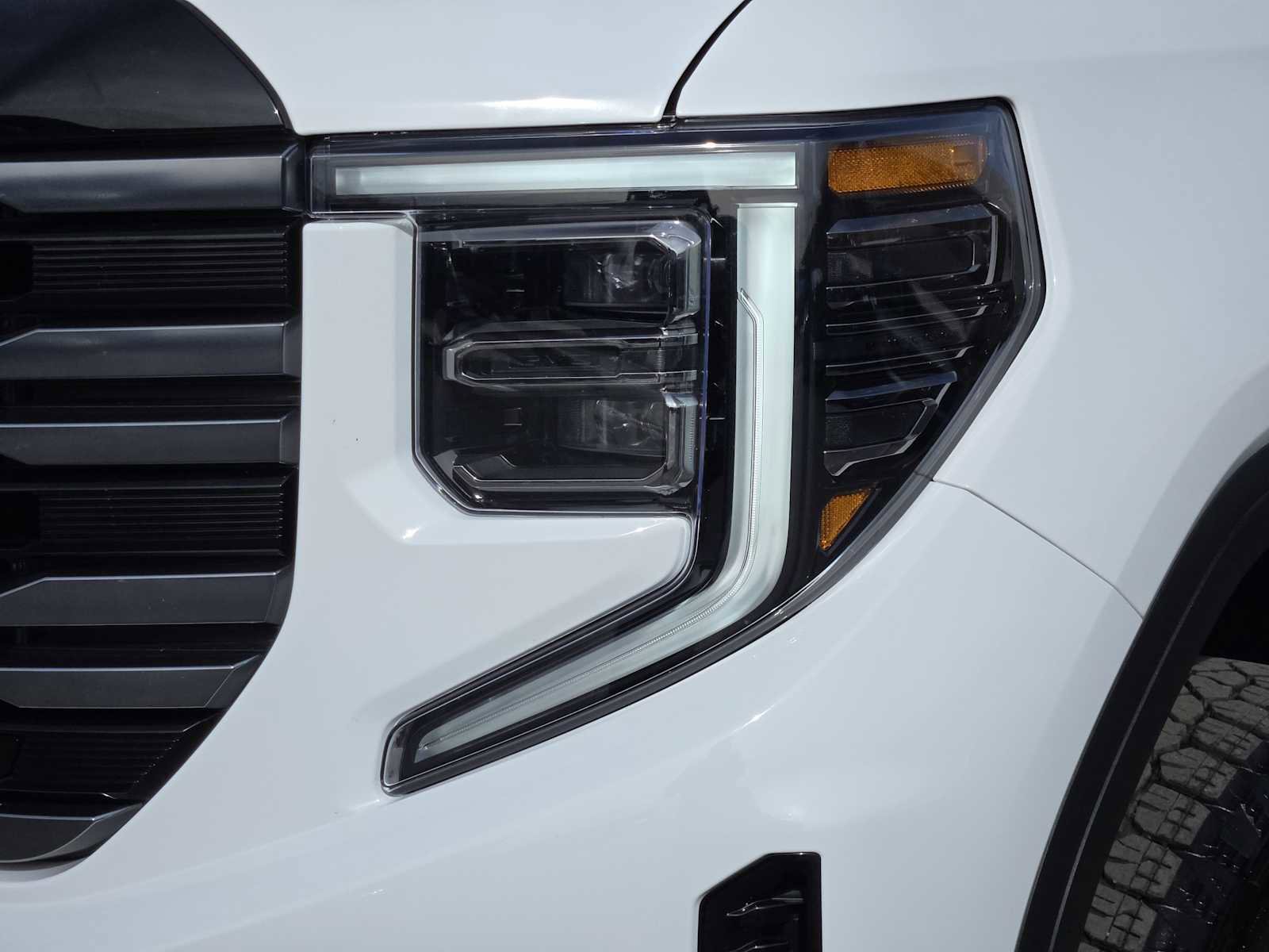 Certified 2026 GMC Sierra 1500 AT4 w/ AT4 Premium Package image 9
