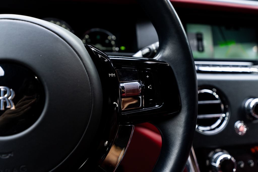 Used 2022 Rolls-Royce Cullinan AWD/4WD image 37