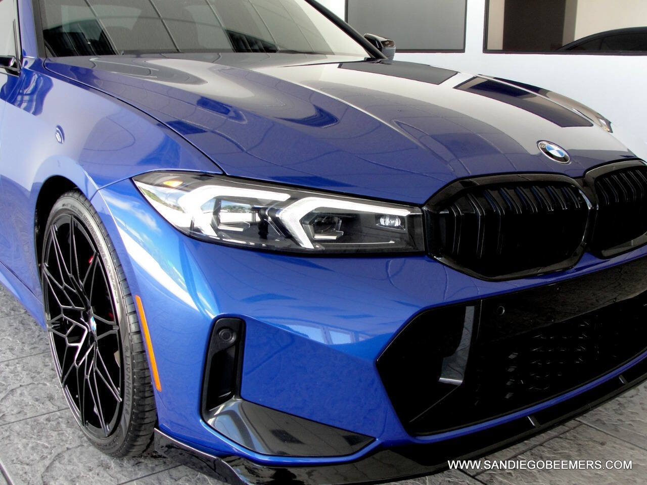 Used 2023 BMW 330i Sedan w/ M Sport Package RWD image 46