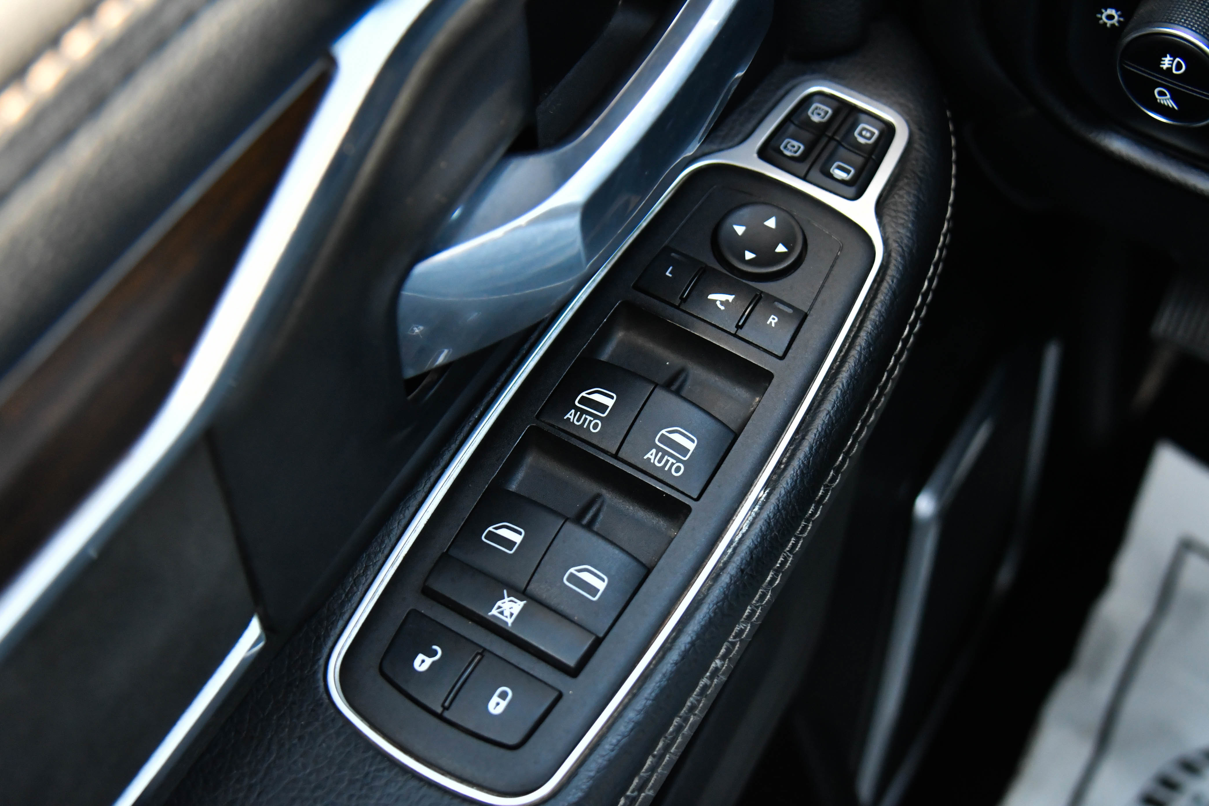 Used 2024 RAM 2500 Laramie image 39