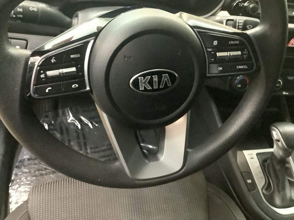 Used 2020 Kia Forte LXS FWD image 14