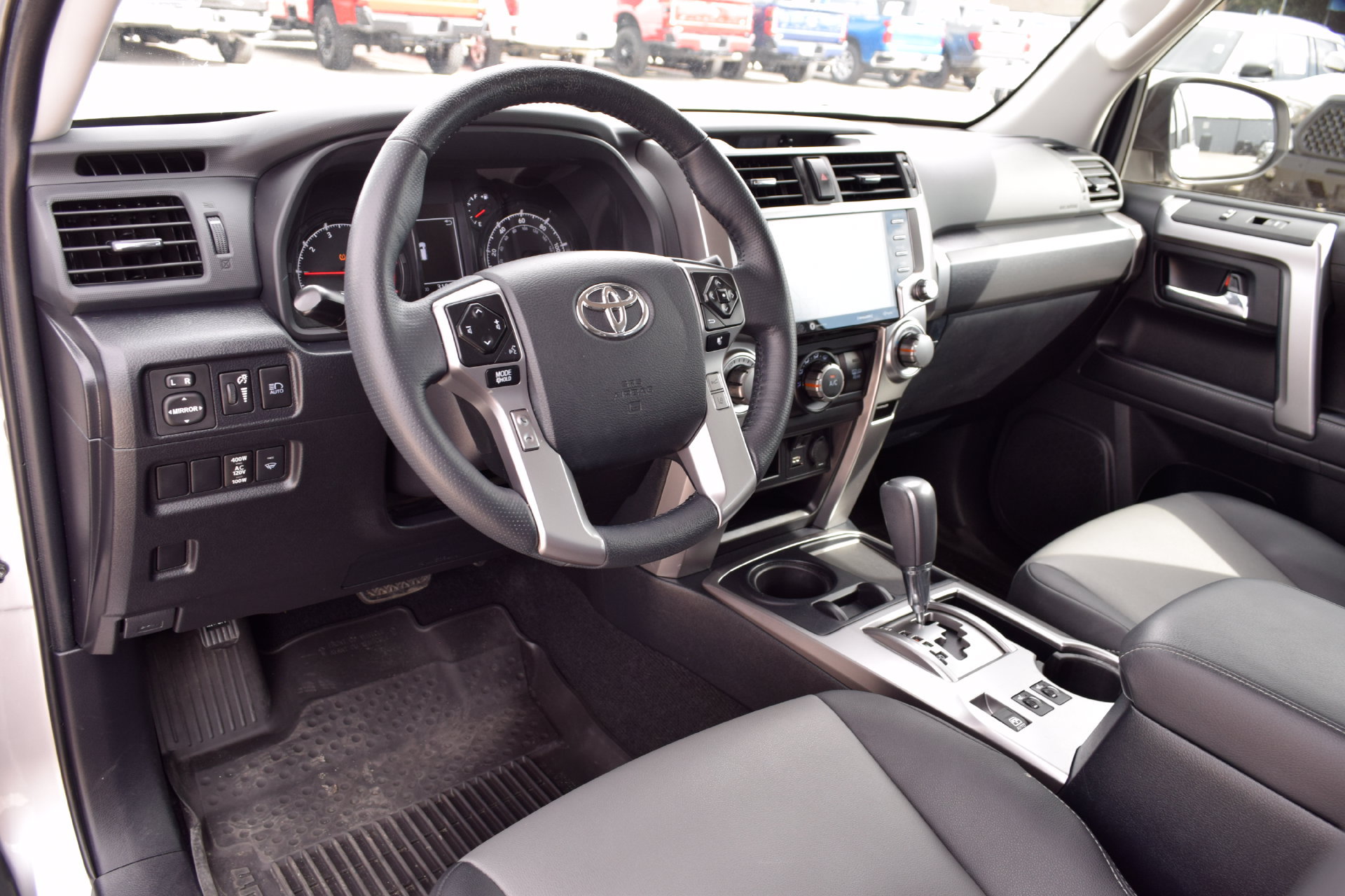 Used 2023 Toyota 4Runner SR5 Premium w/ Moonroof Package RWD image 14