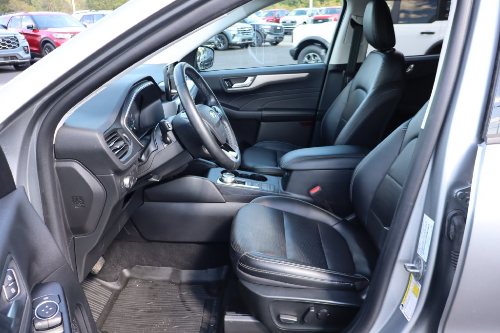 Used 2022 Ford Escape SEL w/ Class II Trailer Tow Package AWD/4WD image 22