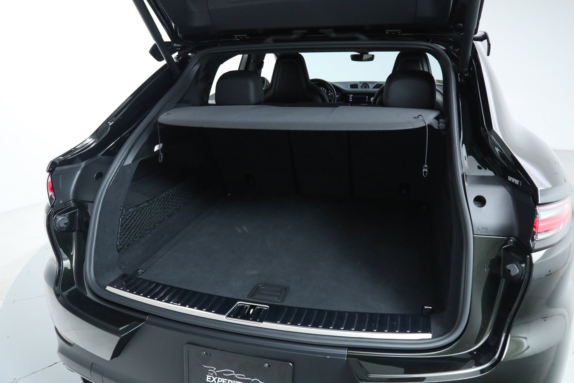 Used 2022 Porsche Cayenne Turbo GT image 36