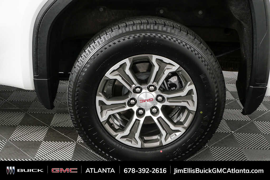 Used 2025 GMC Sierra 1500 SLT image 34