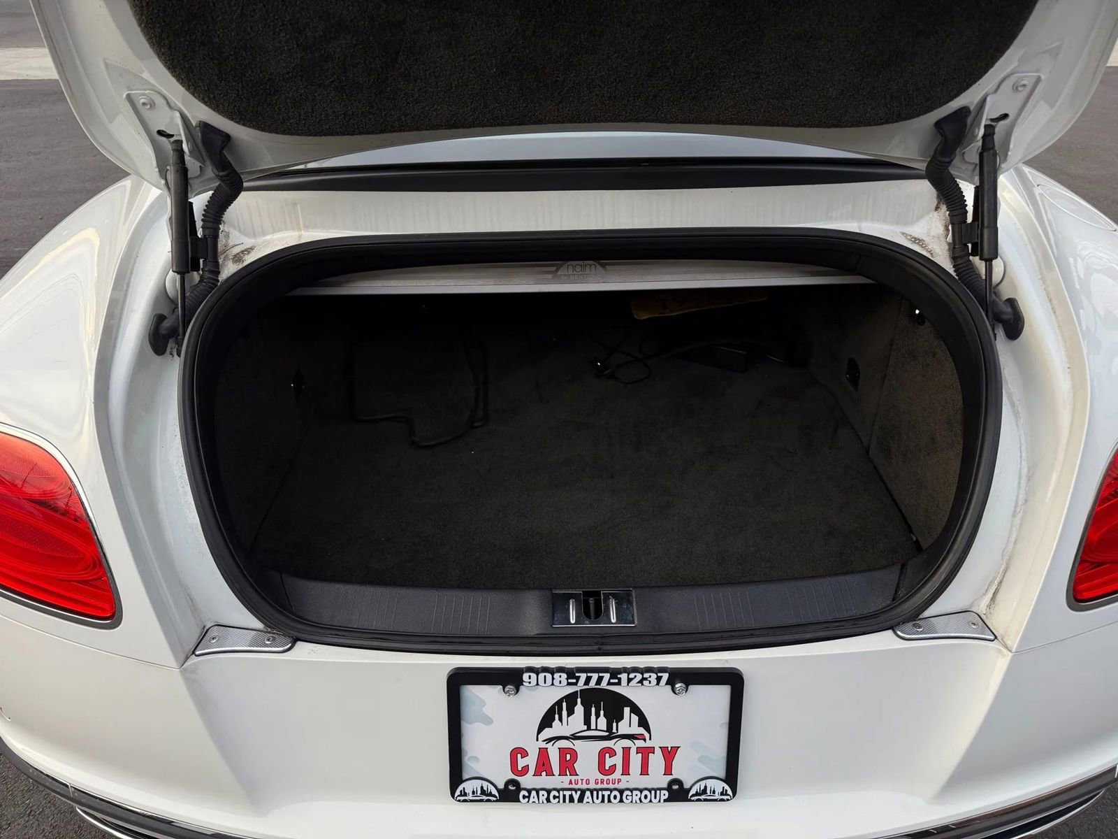 Used 2017 Bentley Continental GT image 13