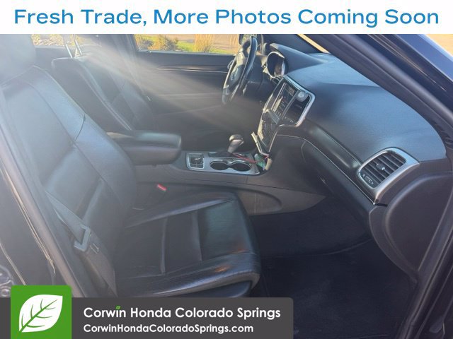 Used 2018 Jeep Grand Cherokee Limited AWD/4WD image 8