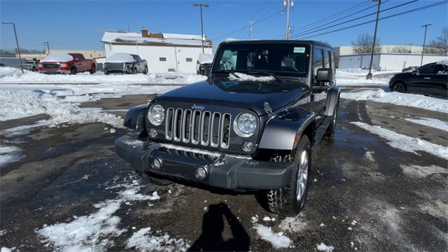 Used 2018 Jeep Wrangler Unlimited Sahara w/ Dual Top Group image 5