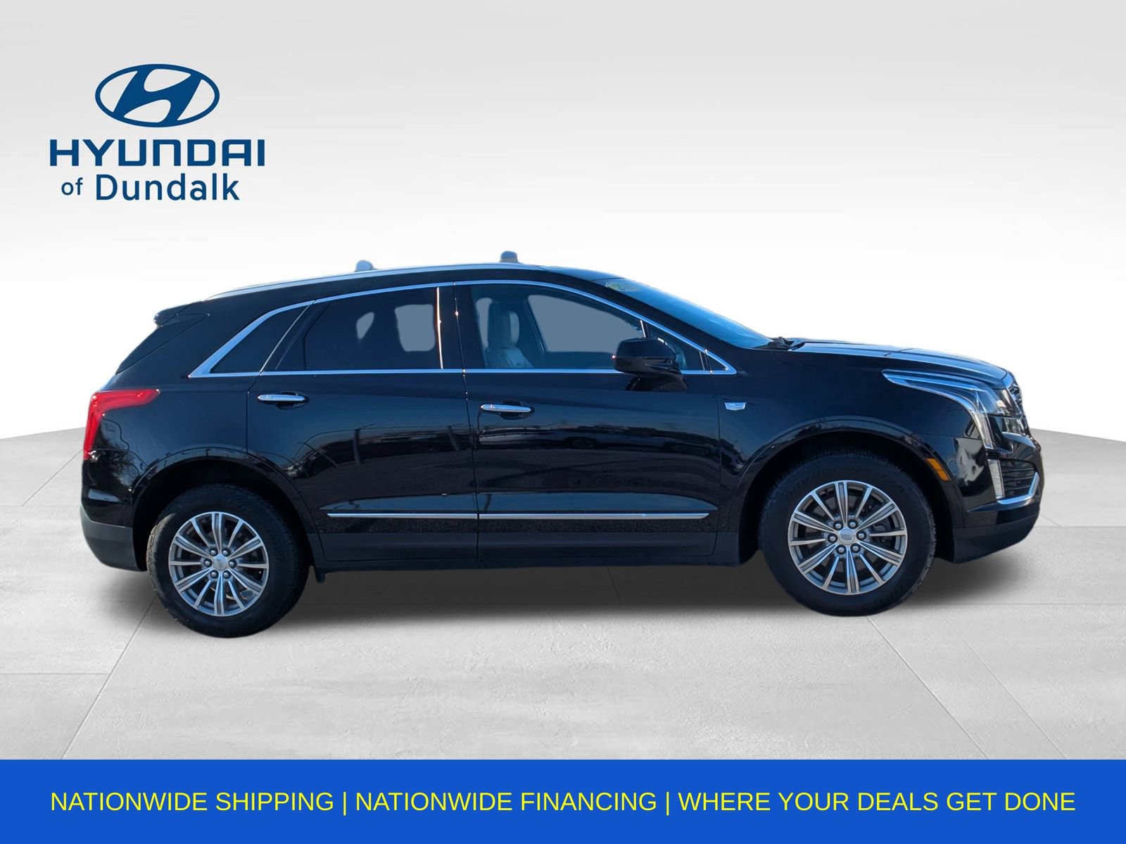Used 2017 Cadillac XT5 Luxury w/ Driver Awareness Package image 10