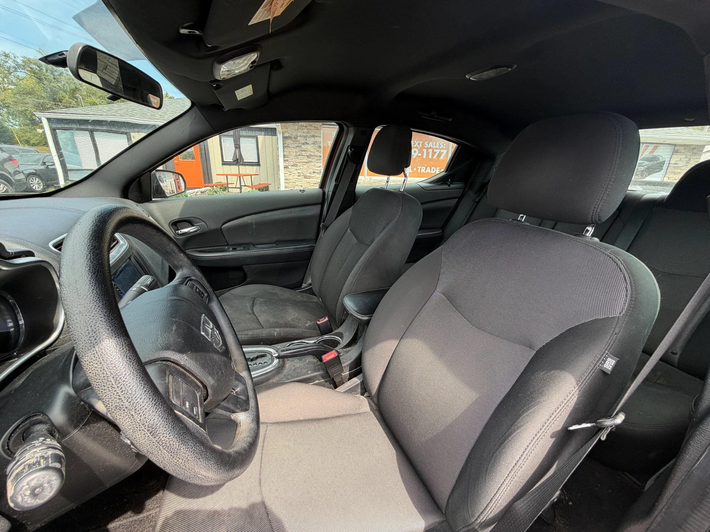 Used 2014 Dodge Avenger SE FWD image 10