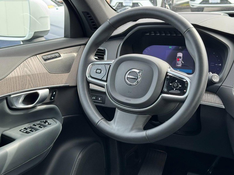 Certified 2024 Volvo XC90 T8 Ultimate w/ Protection Package Premier image 13