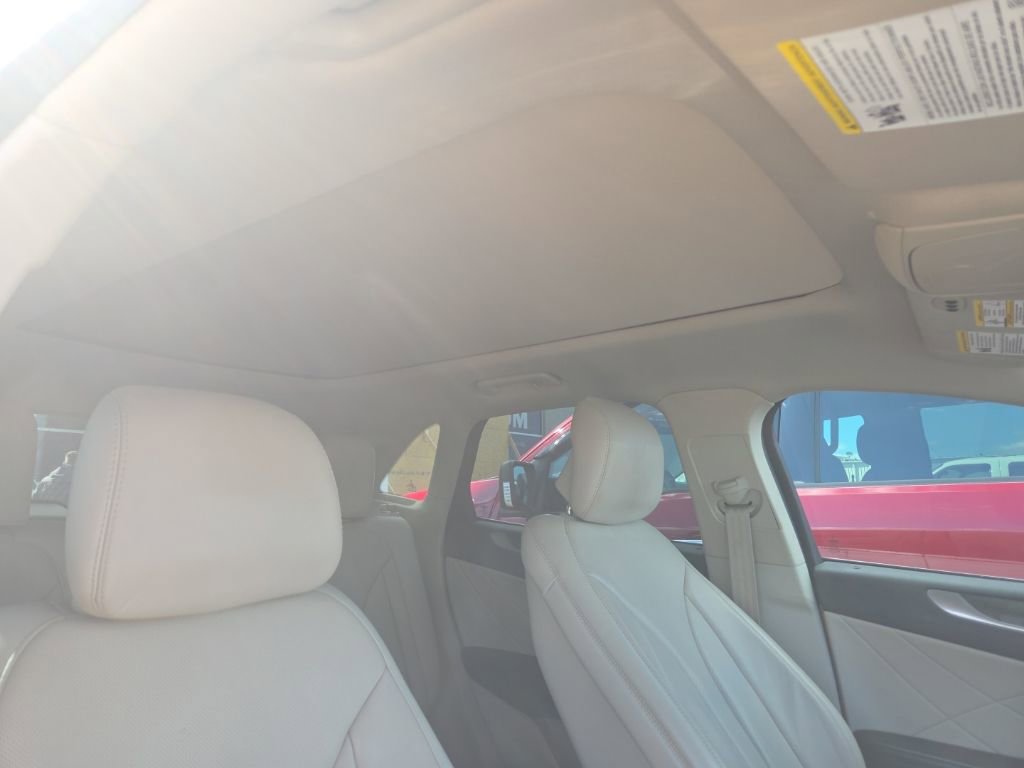 Used 2019 Lincoln MKC Reserve w/ MKC Climate Package image 9