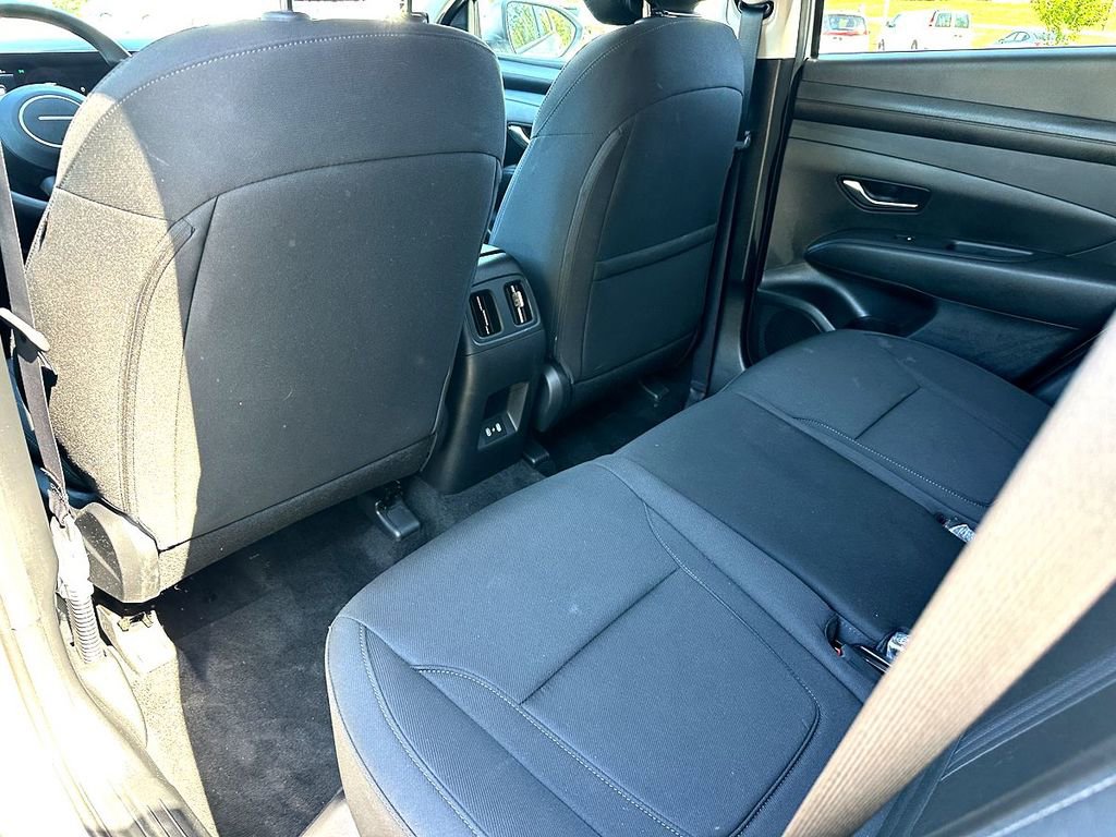 Used 2025 Hyundai Tucson SEL FWD image 18