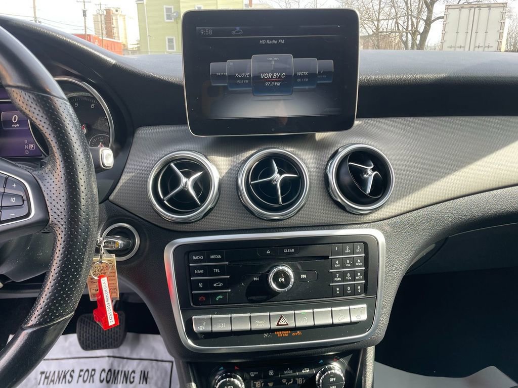 Used 2019 Mercedes-Benz GLA 250 4MATIC image 20