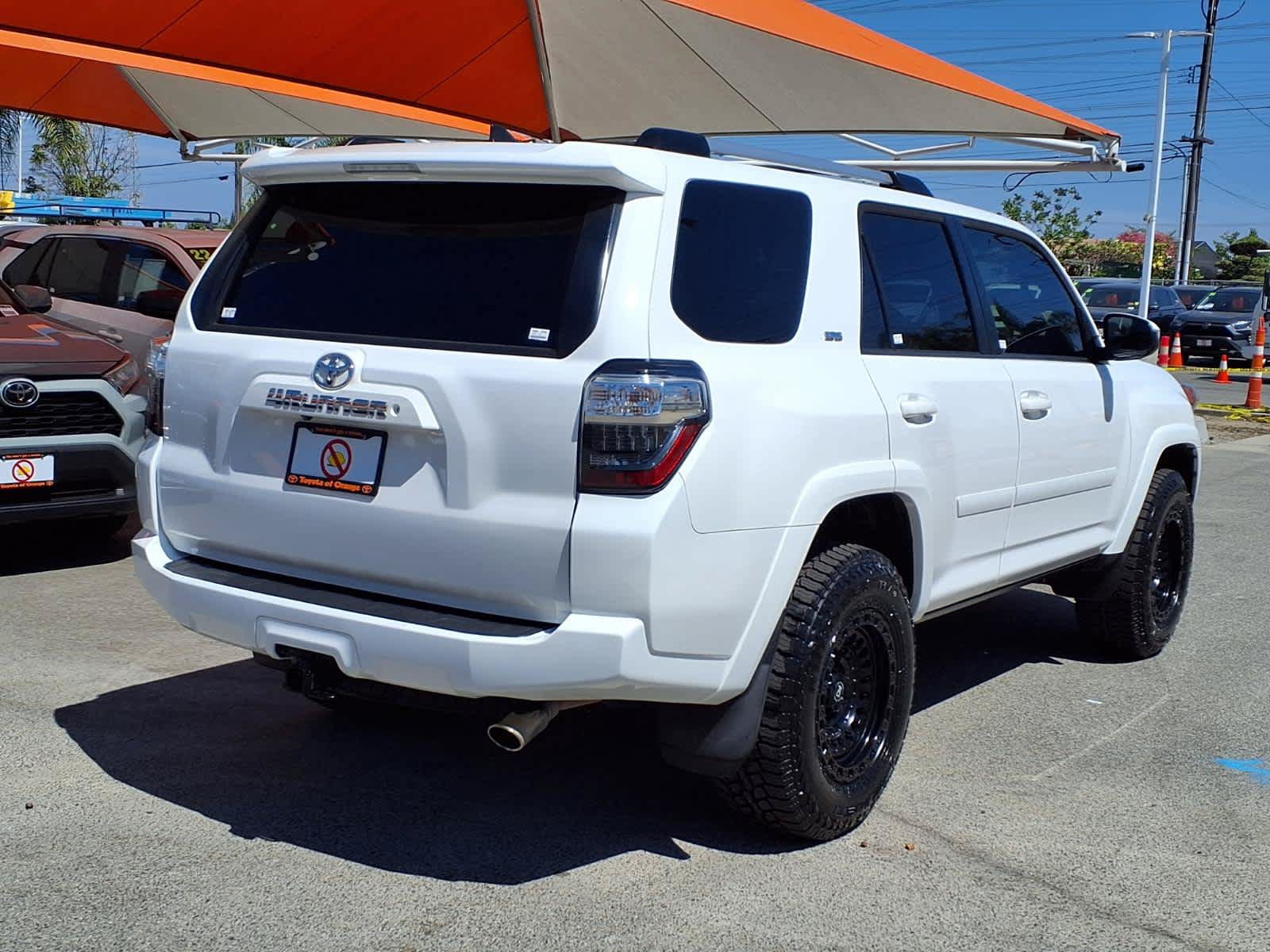 Used 2020 Toyota 4Runner SR5 w/ Wilderness Package AWD/4WD image 6