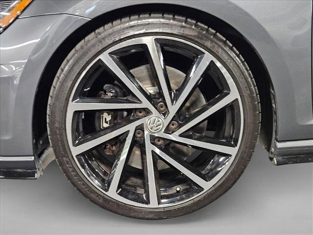 Used 2019 Volkswagen Golf 4-Door image 24