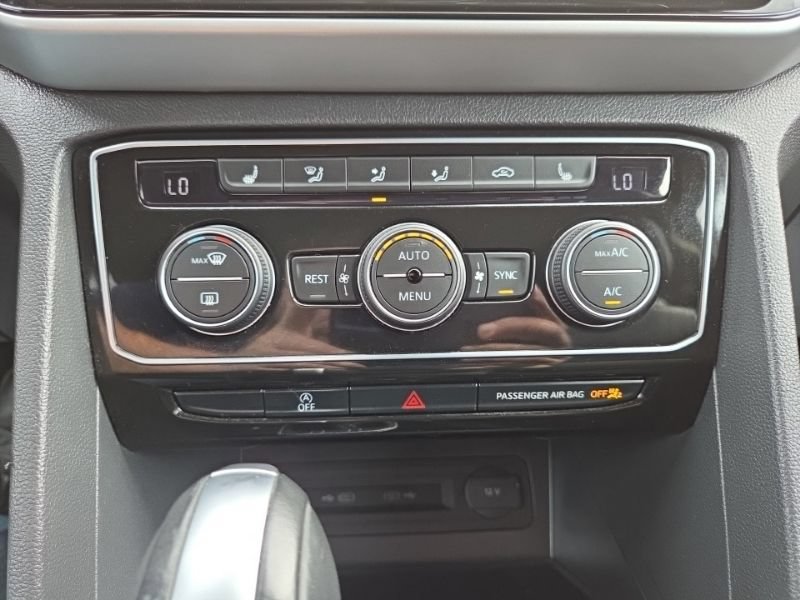 Used 2023 Volkswagen Atlas SE AWD/4WD image 37
