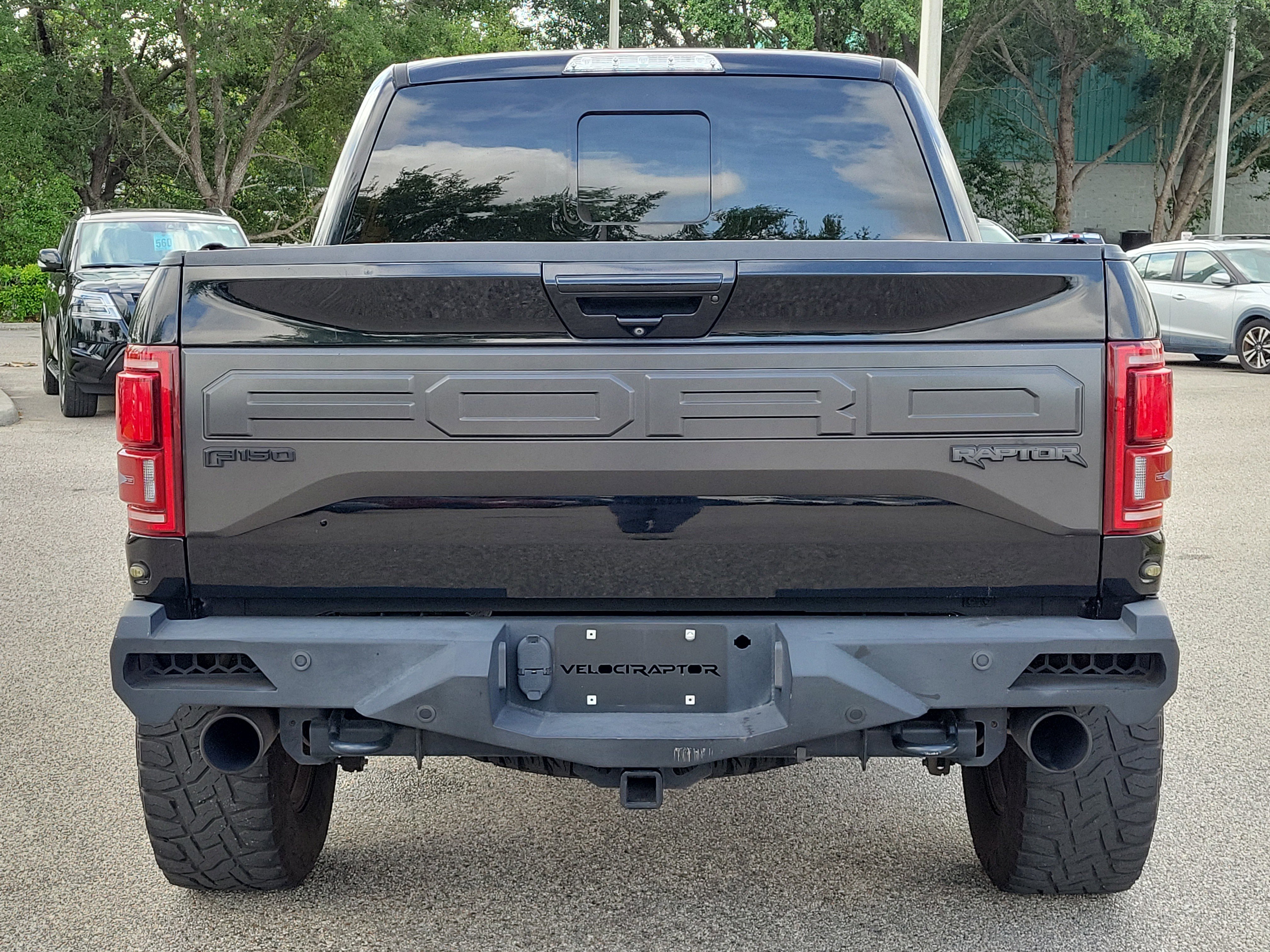 Used 2018 Ford F150 Raptor w/ Equipment Group 802A Luxury image 6