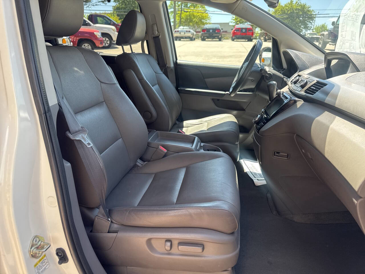 Used 2016 Honda Odyssey EX-L image 18