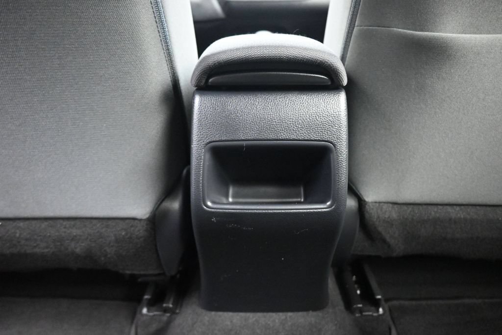 Used 2021 Toyota Corolla LE w/ Carpet Mat Package (TMS) FWD image 32