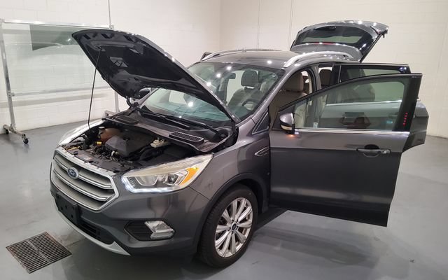 Used 2017 Ford Escape Titanium AWD/4WD image 11