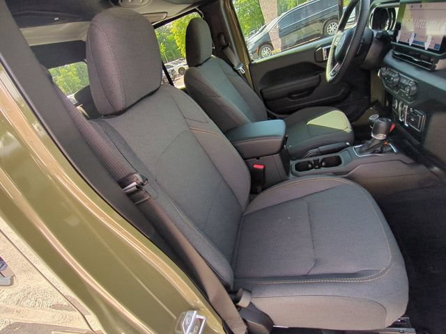 New 2026 Jeep Gladiator Sport AWD/4WD image 31