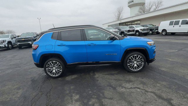 Used 2024 Jeep Compass Limited w/ Elite Group image 9