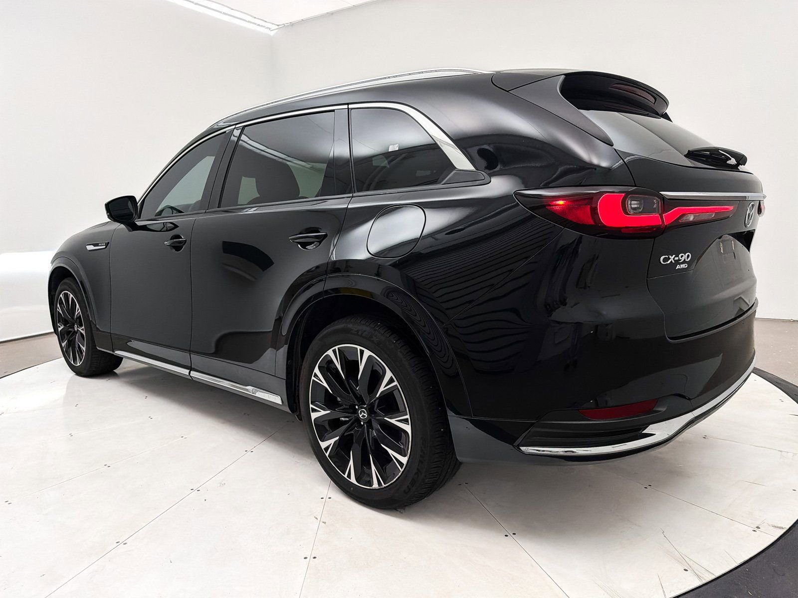 Used 2025 MAZDA CX-90 3.3 Turbo S w/ Premium Package image 17