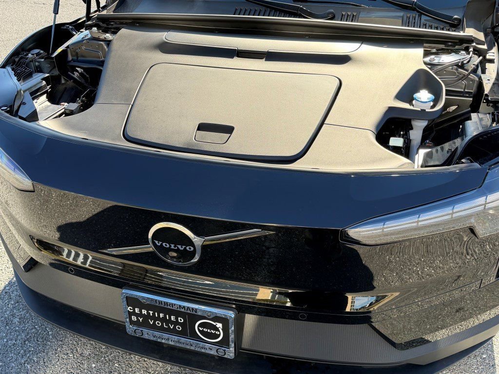 Certified 2025 Volvo EX30 Ultra image 35