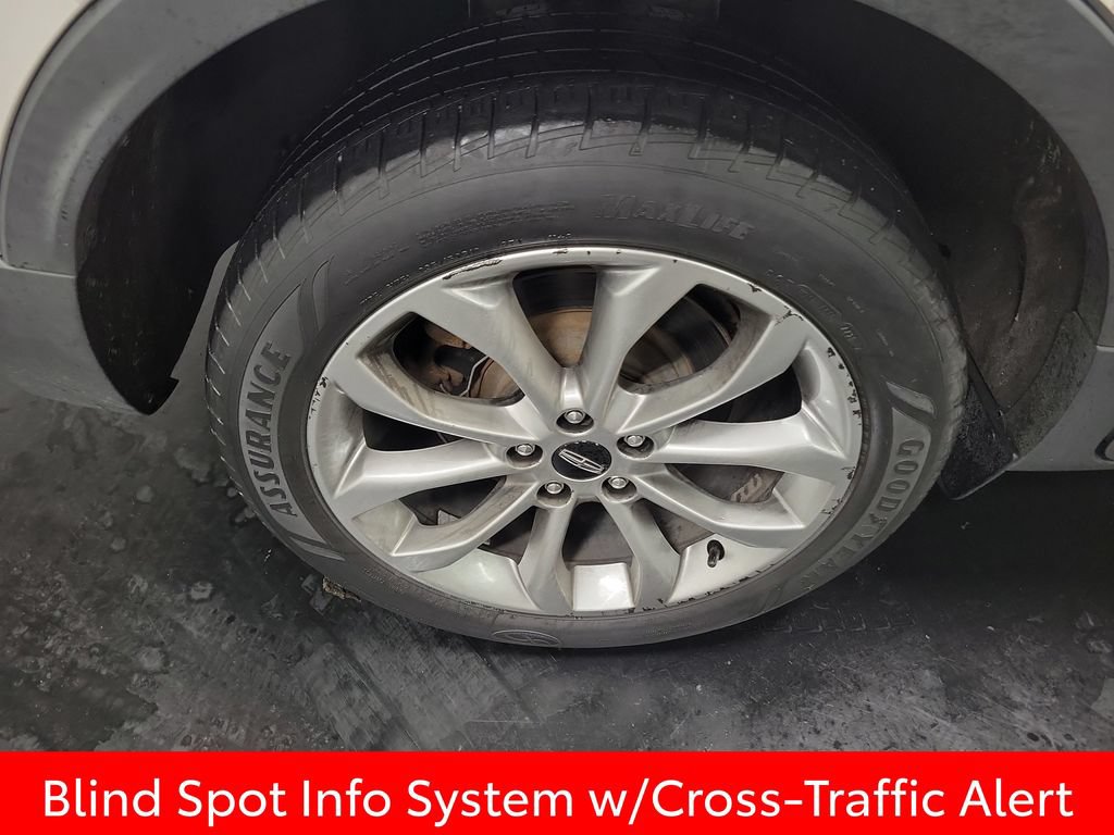 Used 2017 Lincoln MKC Select w/ Select Plus Package AWD/4WD image 11