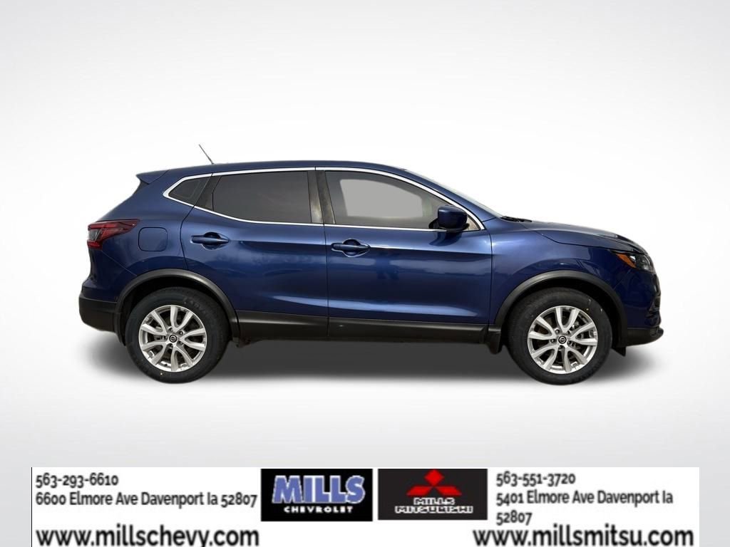 Used 2021 Nissan Rogue Sport S image 4