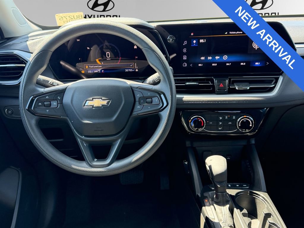 Used 2025 Chevrolet TrailBlazer LT AWD/4WD image 10