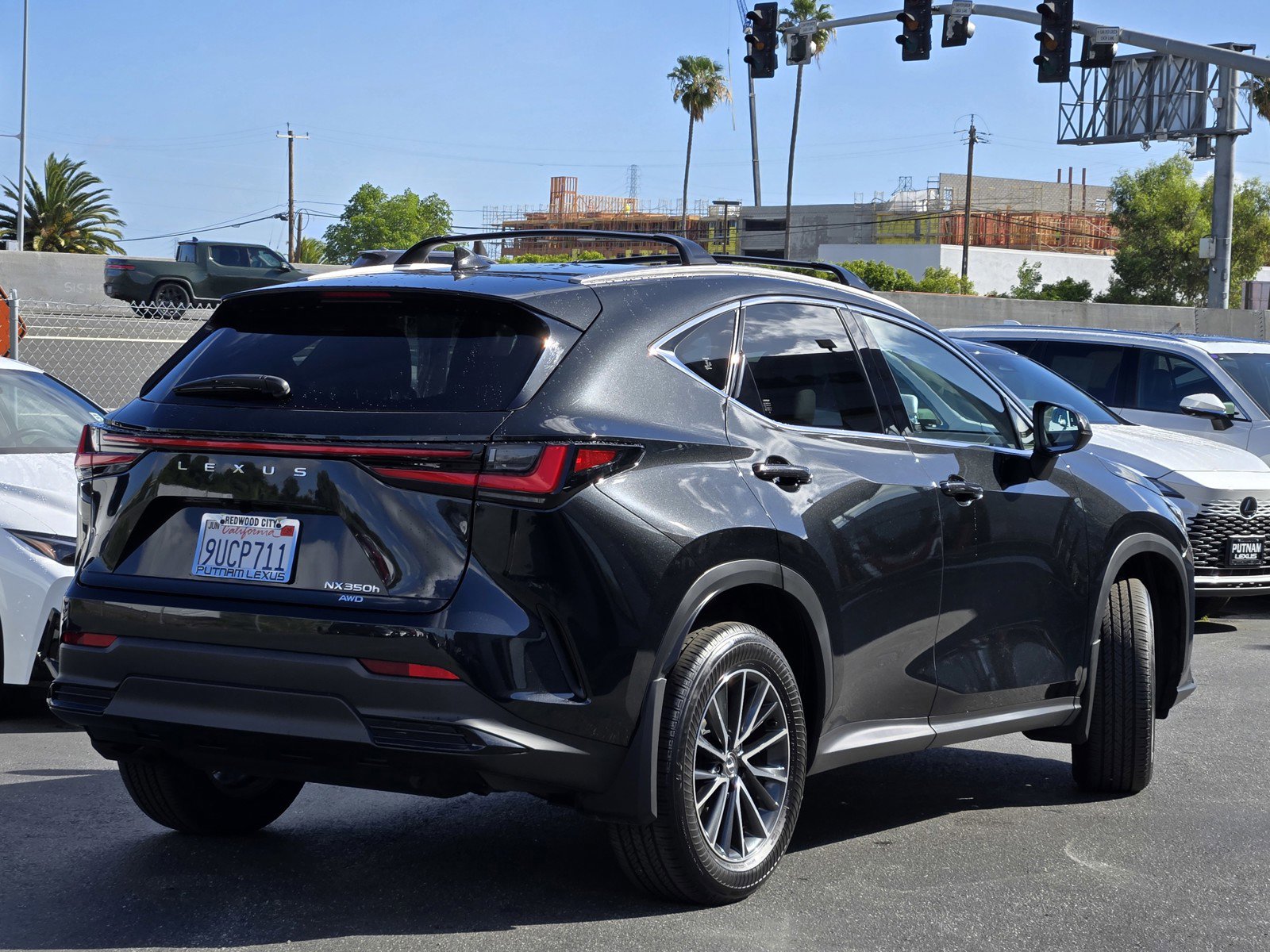 Certified 2025 Lexus NX 350h AWD w/ Accessory Package (2T) image 4