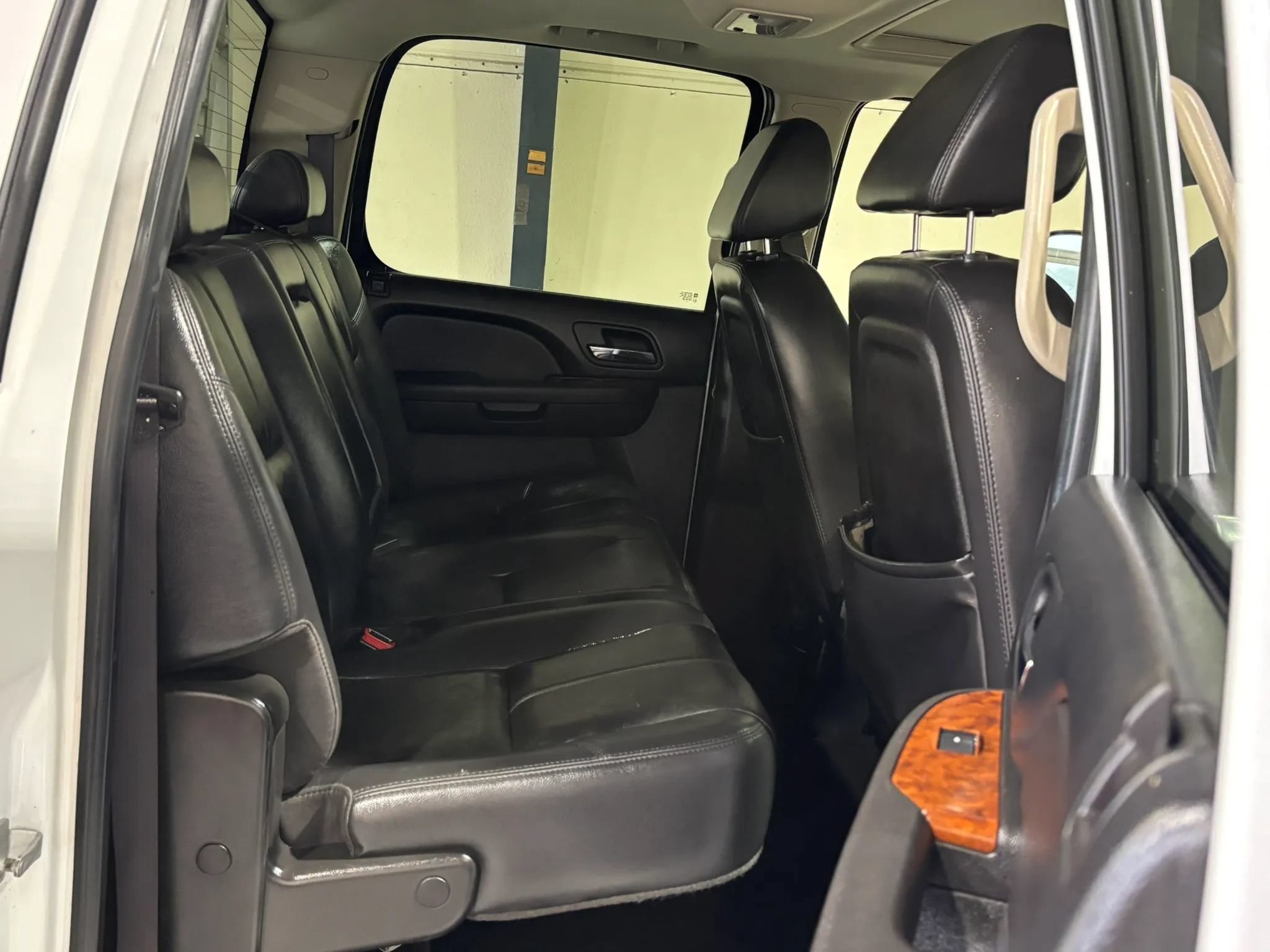 Used 2007 Chevrolet Silverado 3500 LTZ AWD/4WD image 11