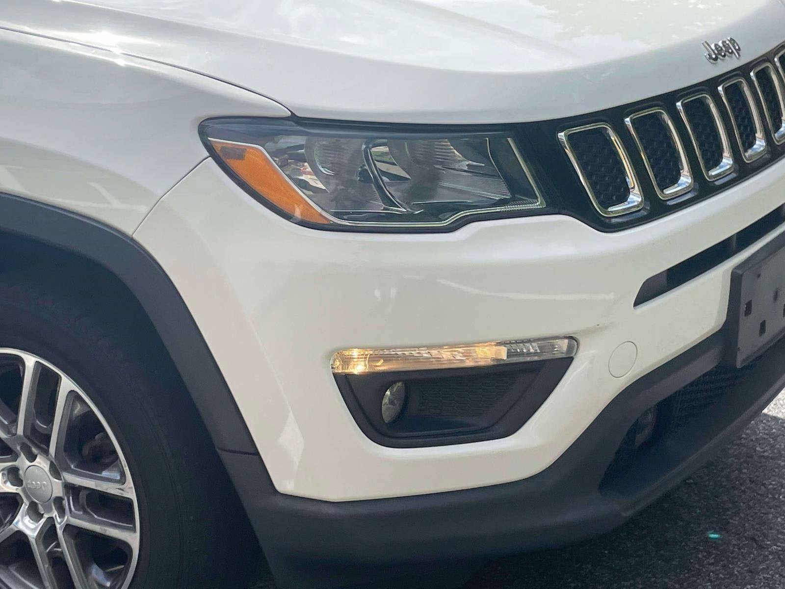 Used 2020 Jeep Compass Latitude AWD/4WD image 10