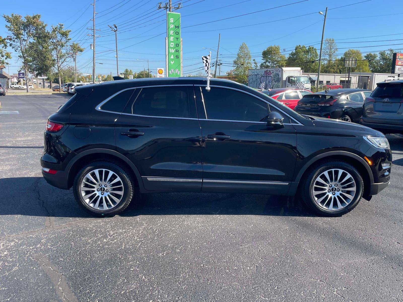 Used 2018 Lincoln MKC Reserve FWD image 9