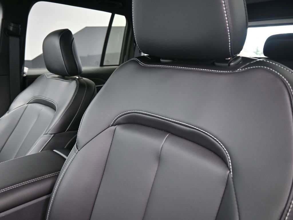 New 2025 Jeep Grand Cherokee Limited w/ Trailer Tow Package image 20