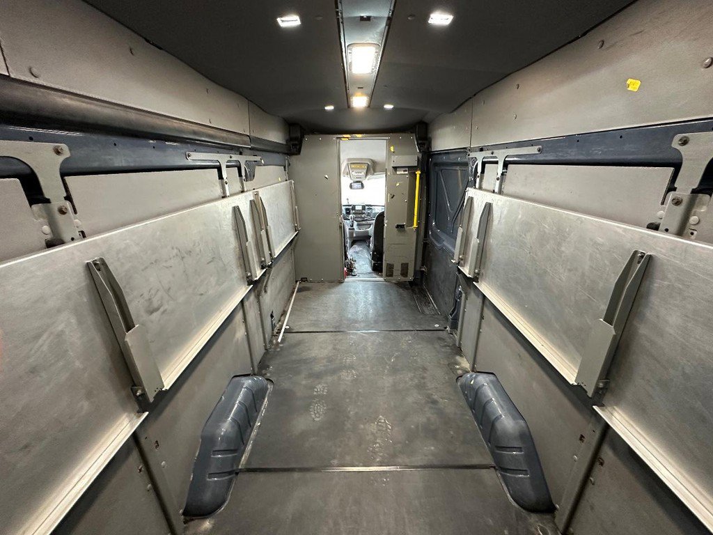 Used 2020 Ford Transit 250 148 High Roof Extended image 15