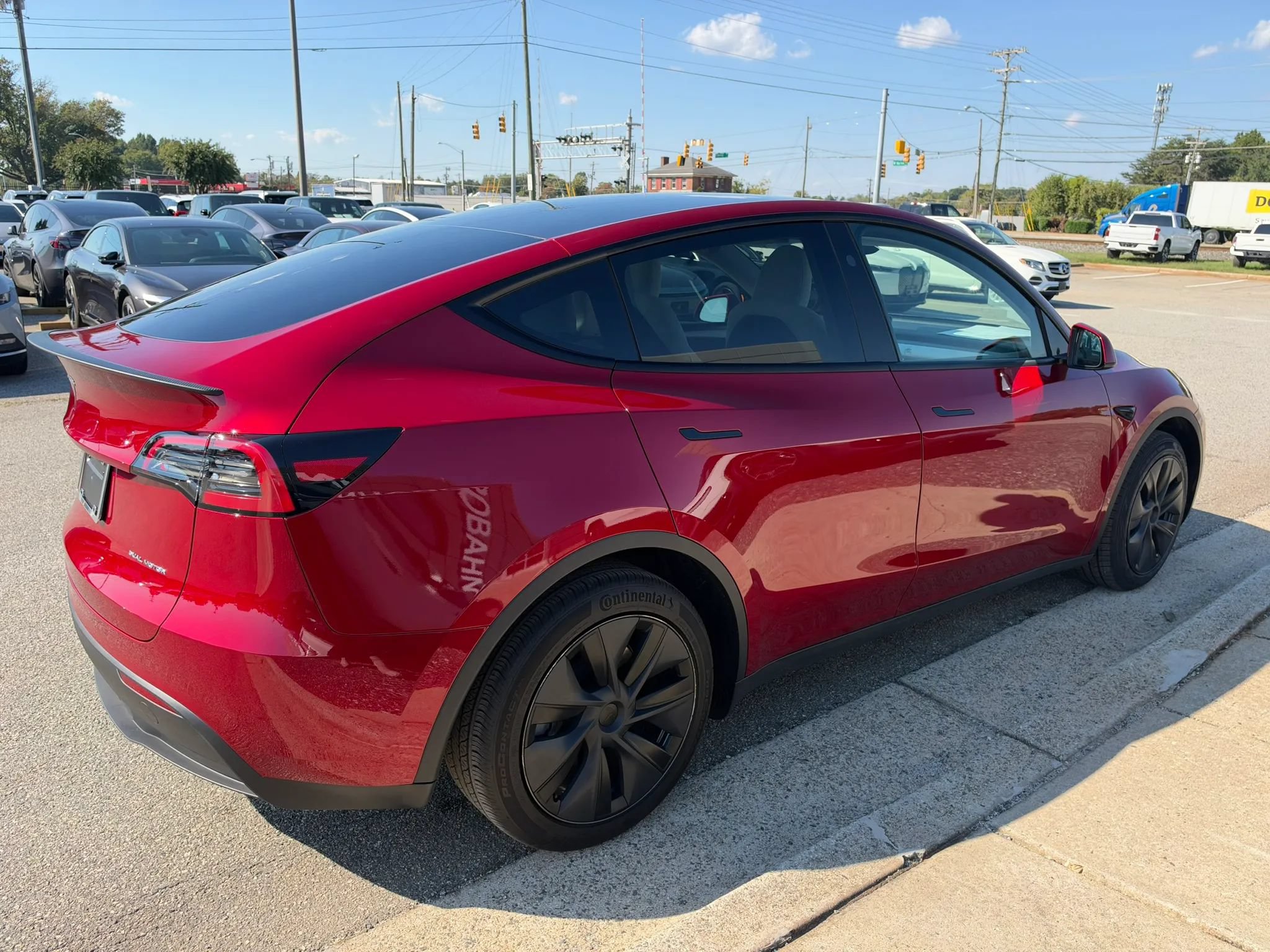 Used 2024 Tesla Model Y Long Range AWD/4WD image 30