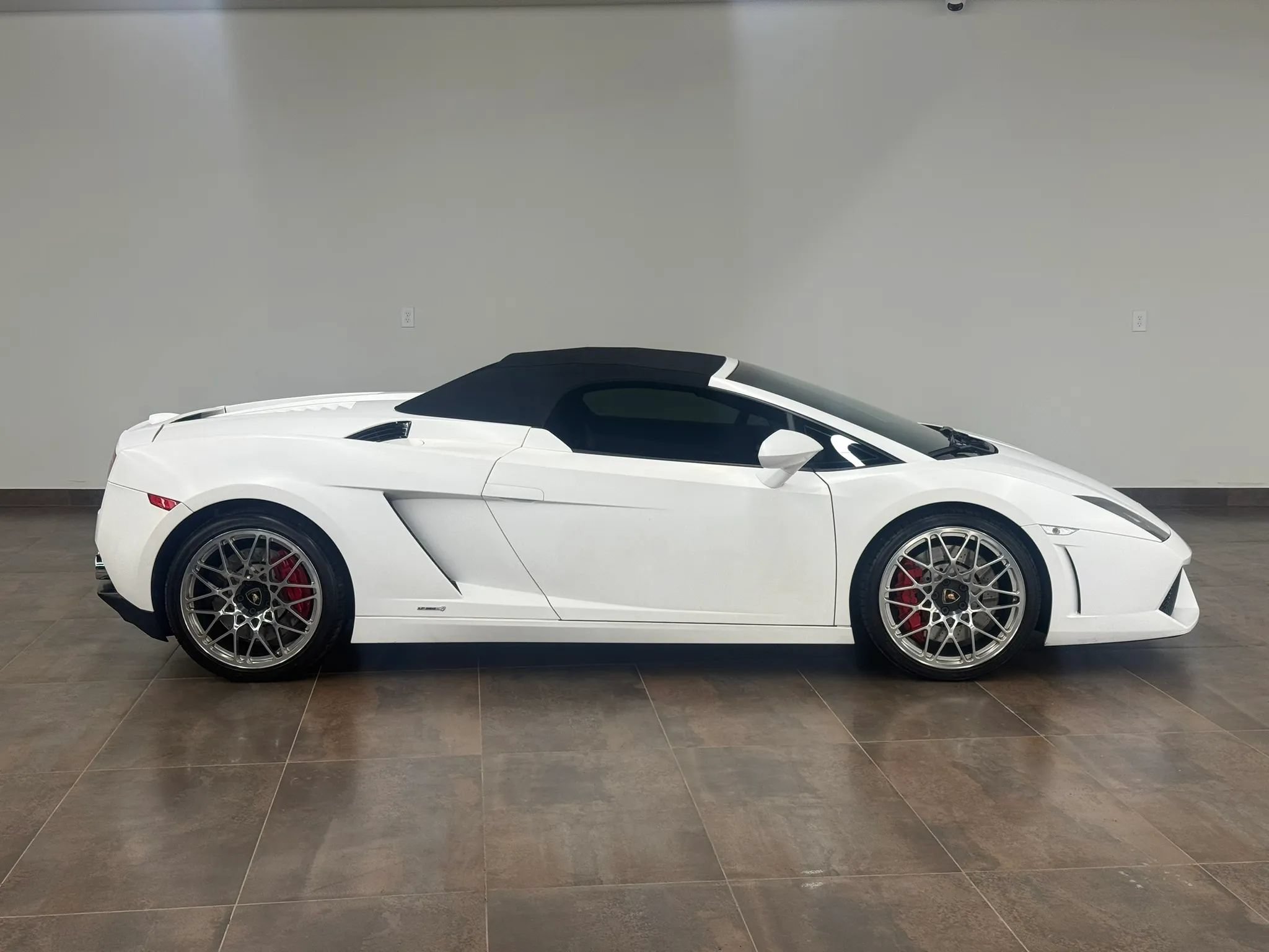 Used 2010 Lamborghini Gallardo LP 560-4 AWD/4WD image 15