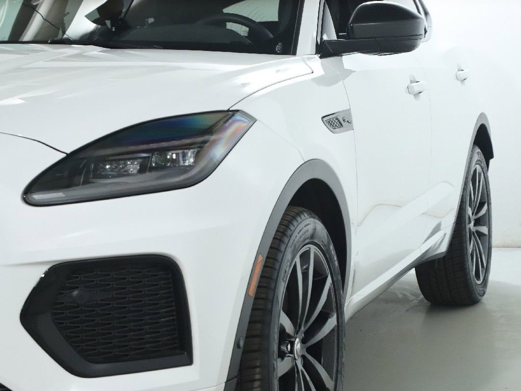 Certified 2024 Jaguar E-PACE R-Dynamic SE image 14