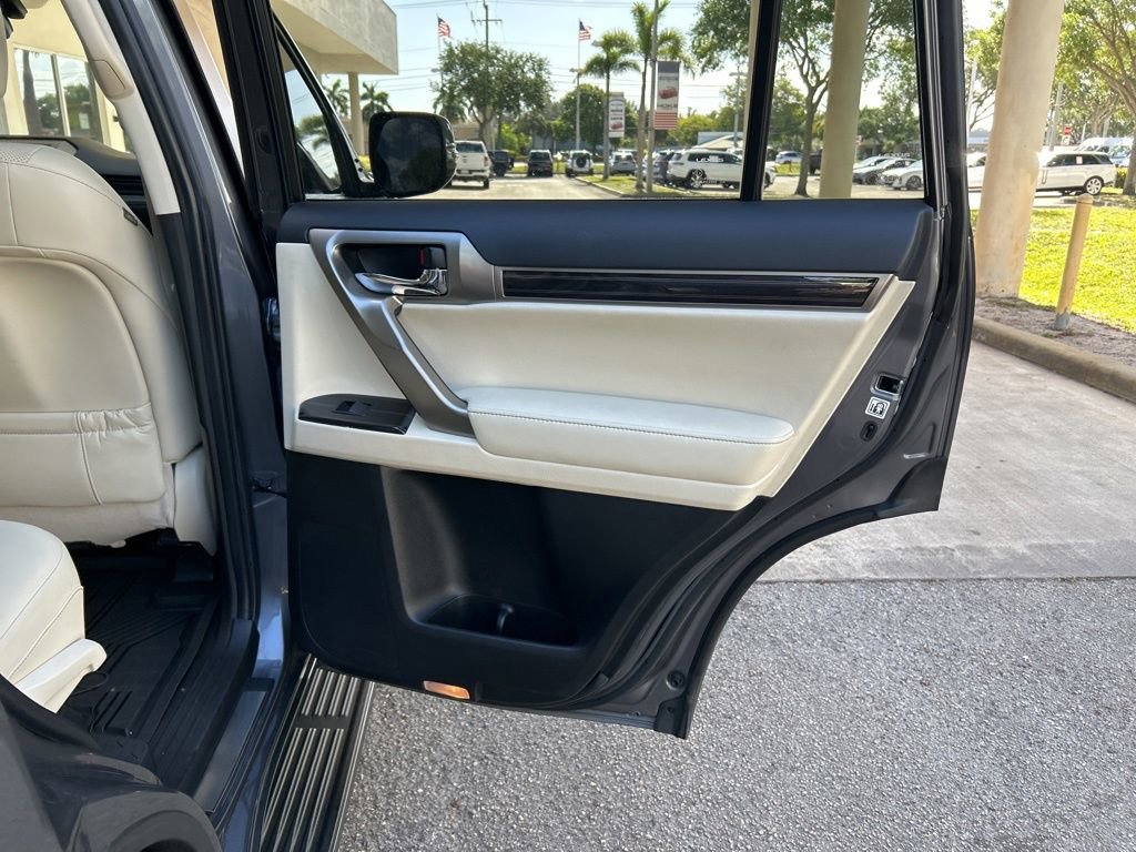 Used 2021 Lexus GX 460 Premium AWD/4WD image 38
