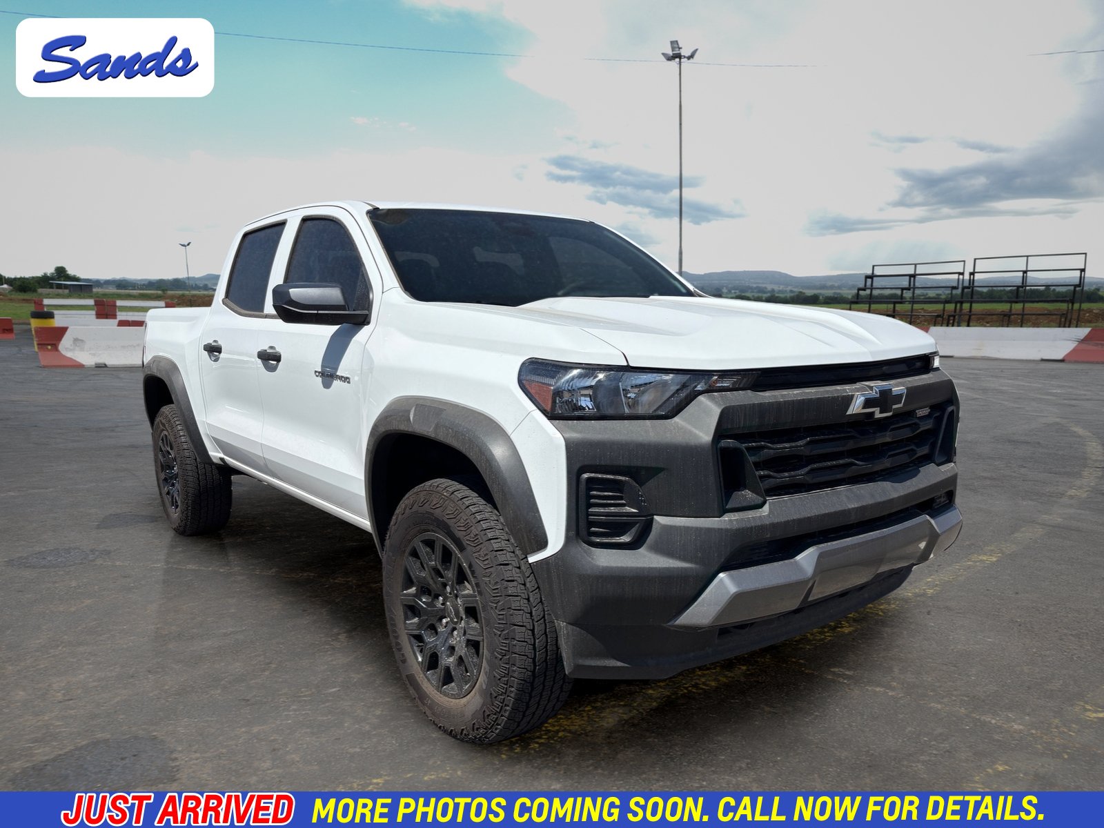 Used 2025 Chevrolet Colorado Trail Boss AWD/4WD image 1