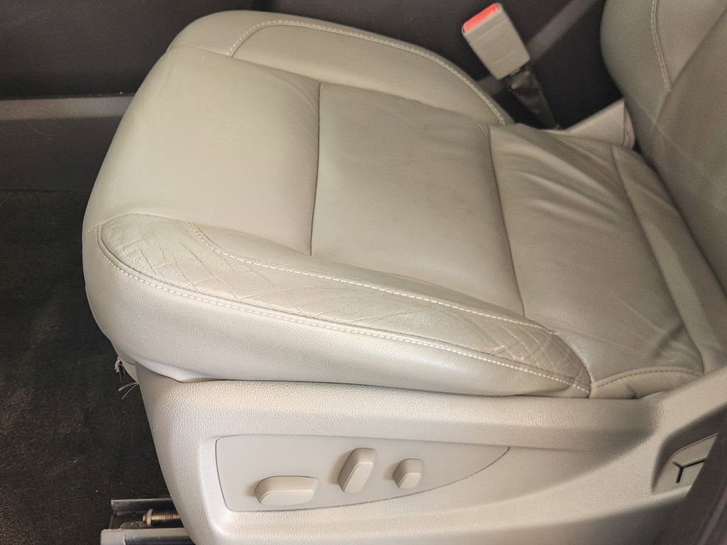 Used 2016 Chevrolet Suburban LT w/ Texas Edition Package RWD image 23