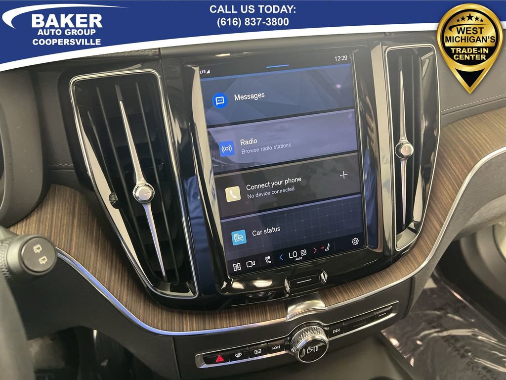 Used 2023 Volvo XC60 B6 Ultimate image 12